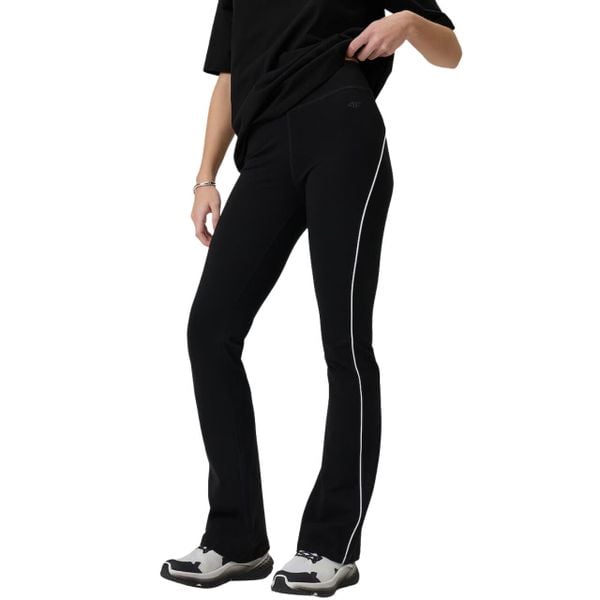 Legginsy damskie 4F CAS. Czarne legginsy 4f, bez wzorów, z dzianiny. Za 99.99 zł.