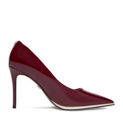 Szpilki Nine West. Czerwone szpilki Nine West, bez wzorów, bez obcasa, na szpilce, bez zapięcia. Za 249.99 zł.