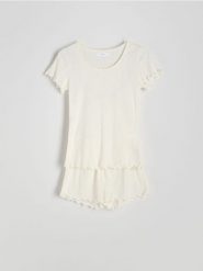 Dwuczęściowa piżama - złamana biel. Piżamy Reserved, l, bez wzorów, z dzianiny, bez kołnierzyka, bez ramiączek. W wyprzedaży za 69.99 zł.