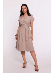 Be Wear Sukienka w kolorze beżowym rozmiar: L. Brązowe sukienki Be Wear, l, bez wzorów, bez kołnierzyka, bez ramiączek, midi, rozkloszowane. Za 162.87 zł.