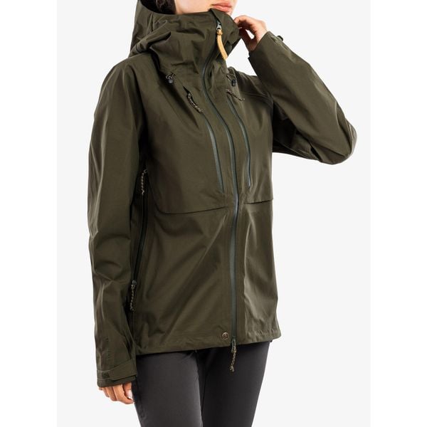 Kurtka damska Fjallraven Keb Eco-Shell Jacket. Zielone kurtki narciarskie Fjällräven, bez wzorów, bez kaptura, narciarskie. Za 2,340.45 zł.