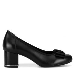 Czółenka Lasocki. Czarne czółenka Lasocki, bez wzorów, bez obcasa, bez zapięcia. Za 219.99 zł.