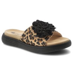 Klapki damskie Rieker, cholewka ze skóry ekologicznej wzór animal print wsuwane na płaskiej podeszwie, beżowe, V1562-60. Brązowe klapki Rieker, bez wzorów, ze skóry ekologicznej, bez obcasa, na płaskiej podeszwie, bez zapięcia. Za 319.00 zł.