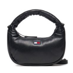 Torebka Tommy Jeans. Czarne torebki klasyczne Tommy Jeans, bez wzorów, z jeansu, klasyczne, bez dodatków. Za 219.99 zł.