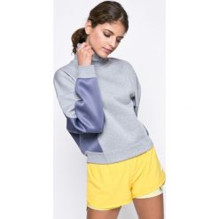 Adidas by Stella McCartney - Bluza. Szare bluzy marki adidas by Stella McCartney, z nadrukiem, z dzianiny, z krótkim rękawem. W wyprzedaży za 249.90 zł.
