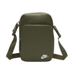 Saszetka na ramię Nike Nk Heritage Crossbody. Zielone nerki i saszetki Nike, bez wzorów, sportowe, bez dodatków. Za 110.99 zł.