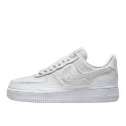 Buty do chodzenia dla dorosłych Air Force 1 Reveal Tear Away Arctic Punch. Żółte buty do biegania Nike, bez wzorów, ze skóry, bez zapięcia, do biegania. Za 1,504.43 zł.