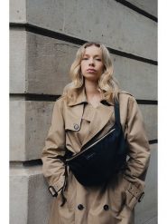 Maison héritage PARIS Saszetka "Rachel" w kolorze czarnym - 34 x 17 cm rozmiar: onesize. Czarne nerki i saszetki maison héritage PARIS, bez wzorów, z materiału, sportowe, bez dodatków. Za 296.56 zł.