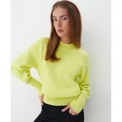 Neonowy sweter - Zielony. Zielone swetry Mohito, l, bez wzorów, bez ramiączek. Za 109.99 zł.