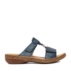 Klapki Rieker. Niebieskie klapki Rieker, bez wzorów, bez obcasa, bez zapięcia. Za 289.99 zł.