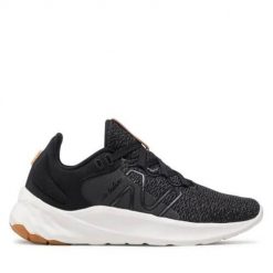 Buty do chodzenia damskie New Balance WROAVLK2. Czarne buty do biegania New Balance, bez wzorów, z gumy, bez zapięcia, do biegania. Za 549.99 zł.