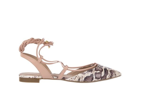 Sandały Bayla-109 908008 S. Ivory Napa Castor, Beż/Brąz, Skóra ekologiczna - 37. Brązowe sandały Bayla, bez wzorów, ze skóry ekologicznej, bez obcasa, bez zapięcia. W wyprzedaży za 44.10 zł.