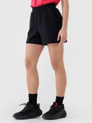4F Szorty dresowe w kolorze czarnym rozmiar: M. Czarne szorty sportowe 4f, bez wzorów, z dresówki. Za 41.79 zł.