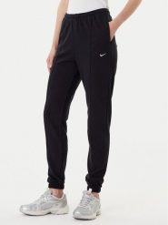 Nike Spodnie dresowe Chill Terry FN2434 Czarny Regular Fit. Czarne spodnie dresowe Nike, bez wzorów, z dresówki. Za 279.99 zł.