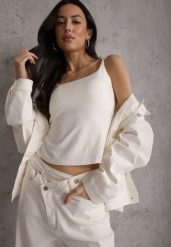 Biały Top z Wiskozy na Podwójnych Ramiączkach Indrea. Białe topy Renee, m, bez wzorów, z jeansu, klasyczne, bez kołnierzyka, bez ramiączek. Za 69.99 zł.