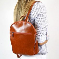 Plecak skórzany damski DAN-A T335 camel. Brązowe plecaki DAN-A, bez wzorów, ze skóry, bez dodatków. Za 259.99 zł.