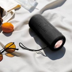 Głośnik Bluetooth z torbą podróżną FashionTV FTV-0117 Matte Black Rose Gold Collection. Czarne torby podróżne Fashion by BerlingerHaus, bez wzorów. Za 249.00 zł.