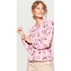 Bluzka w kwiaty - Różowy. Bluzki marki Reserved. W wyprzedaży za 49.99 zł.