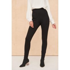 Legginsy Damskie Milena BS Czarny. Czarne legginsy blue shadow, bez wzorów, z dzianiny, eleganckie, krótkie. Za 169.90 zł.