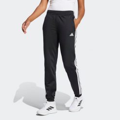 Spodnie damskie ADIDAS Gym & Pilates. Spodnie dresowe adidas, bez wzorów. Za 129.99 zł.