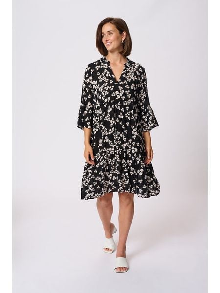 Kaffe Sukienka w kolorze czarnym rozmiar: 44. Czarne sukienki Kaffe, na imprezę, s, bez wzorów, z wiskozy, klasyczne, bez kołnierzyka, bez ramiączek, midi. Za 161.73 zł.