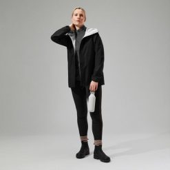 Kurtka przeciwdeszczowa damska Berghaus Deluge Pro 3.0 Jacket. Czarne kurtki przeciwdeszczowe Berghaus, l, bez wzorów, bez kaptura, trekkingowe. Za 413.99 zł.