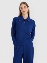 4F Bluza dresowa oversize nierozpinana bez kaptura damska - granatowa L. Niebieskie bluzy bez kaptura 4f, l, bez wzorów, z bawełny, bez kaptura. W wyprzedaży za 99.99 zł.