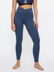 Triumph Legginsy w kolorze niebieskim rozmiar: L. Niebieskie legginsy Triumph, bez wzorów. Za 125.45 zł.
