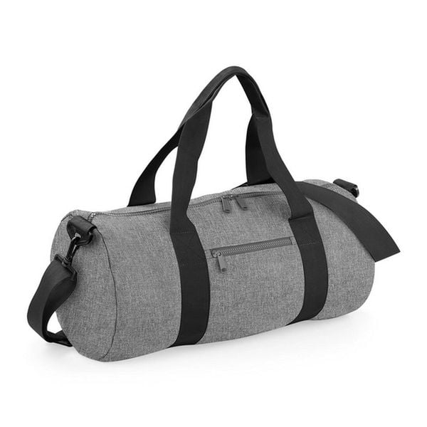 Torba podróżna w kontrastowych kolorach Bag Base Original. Białe torby podróżne BAGBASE, bez wzorów, z materiału, na ramię. Za 79.80 zł.