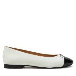 Baleriny MICHAEL Michael Kors. Białe baleriny MICHAEL Michael Kors, bez wzorów, bez obcasa, bez zapięcia. Za 349.99 zł.