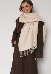 Jasnobeżowy Klasyczny Szalik z Bawełny i Wiskozy z Frędzlami Vetilisa. Brązowe szaliki i kominy Born2be, bez wzorów, z bawełny, eleganckie. Za 49.99 zł.