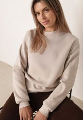 Beżowa Bluza Klasyczna z Polarową Podszewką Embri. Brązowe bluzy bez kaptura Born2be, l, z aplikacjami, z jeansu. Za 49.99 zł.