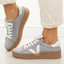 Szare skórzane półbuty damskie Vinceza 79597. Szare półbuty wsuwane VINCEZA, na jesień, bez wzorów, z jeansu, casualowe, z okrągłym noskiem, bez obcasa, na płaskiej podeszwie. Za 239.00 zł.