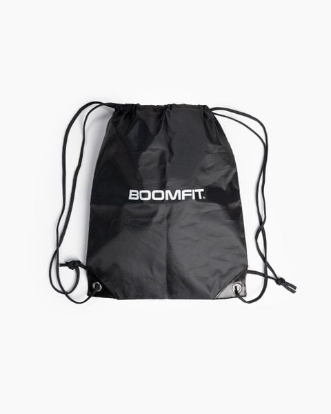 Torba Sportowa - BOOMFIT. Czarne torby sportowe BOOMFIT, bez wzorów, z materiału. Za 50.45 zł.