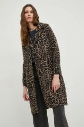 Answear Lab płaszcz damski kolor beżowy przejściowy. Brązowe płaszcze Answear Lab, l, bez wzorów, klasyczne, bez kaptura. Za 399.99 zł.