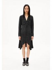 Armedangels Sukienka "Tinraa" w kolorze czarnym rozmiar: L. Czarne sukienki ARMEDANGELS, l, bez wzorów, z lyocellu, bez kołnierzyka, bez ramiączek, maxi. Za 257.92 zł.