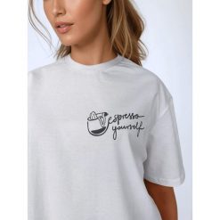 Biały T-shirt Damski Espresso Yourself BeShaped. Brązowe t-shirty BESHAPED, bez wzorów, z bawełny, sportowe, bez kołnierzyka, bez ramiączek. Za 199.00 zł.