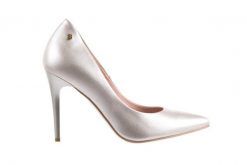 Czółenka Bayla-056 1797-1100 Srebrny, Skóra naturalna - 37. Szare czółenka Bayla, bez wzorów, z materiału, biznesowe, bez obcasa, bez zapięcia. W wyprzedaży za 179.10 zł.