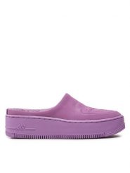 Nike Klapki Af1 Lover Xx AO1523 500 Fioletowy. Fioletowe klapki Nike, bez wzorów, z nubiku, bez obcasa, bez zapięcia. Za 419.99 zł.