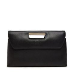 Torebka Furla. Czarne kopertówki Furla, bez wzorów, bez dodatków. Za 919.99 zł.