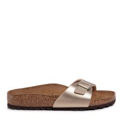 Klapki Birkenstock. Żółte klapki Birkenstock, bez wzorów, bez obcasa, bez zapięcia. Za 359.99 zł.