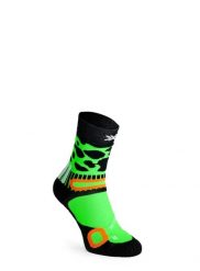 Skarpety turystyczne X-Socks Hike Discover Crew. Zielone skarpetki X-Socks, bez wzorów, z materiału. Za 102.29 zł.