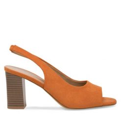Sandały Clara Barson. Brązowe sandały Clara Barson, bez wzorów, bez obcasa, na słupku, bez zapięcia. Za 129.99 zł.