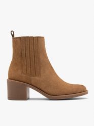 Rude welurowe sztyblety damskie z zamkiem. Brązowe botki Ryłko, bez wzorów, ze skóry, z okrągłym noskiem, bez obcasa, na obcasie, bez zapięcia. Za 429.99 zł.