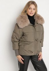 Ciemnozielona Puchowa Kurtka Pikowana z Futrzanym Kołnierzem Lanivela. Zielone kurtki Born2be, l, bez wzorów, z futra, biznesowe, bez kaptura. Za 249.99 zł.