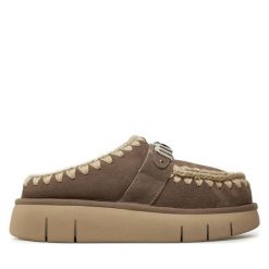 Kapcie Mou. Brązowe kapcie Mou, bez wzorów. Za 1,049.00 zł.