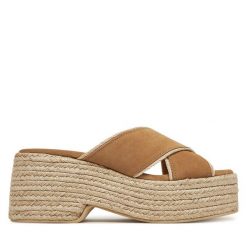 Espadryle Pollini. Brązowe espadryle Pollini, bez wzorów, bez obcasa. Za 1,029.00 zł.