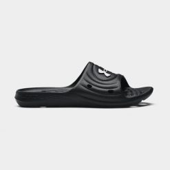 Klapki Under Armour 3027013-001 czarne. Czarne klapki bez wzorów, z materiału, sportowe, bez obcasa, bez zapięcia. Za 169.40 zł.