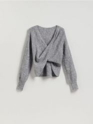 Sweter z wełną - beżowy. Brązowe swetry Reserved, l, bez wzorów, z dzianiny, bez ramiączek. Za 179.99 zł.
