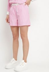 Różowe Szorty w Paski z Wysokim Stanem i Sznurkami Kiniriela. Czerwone szorty Born2be, bez wzorów, eleganckie. Za 119.99 zł.